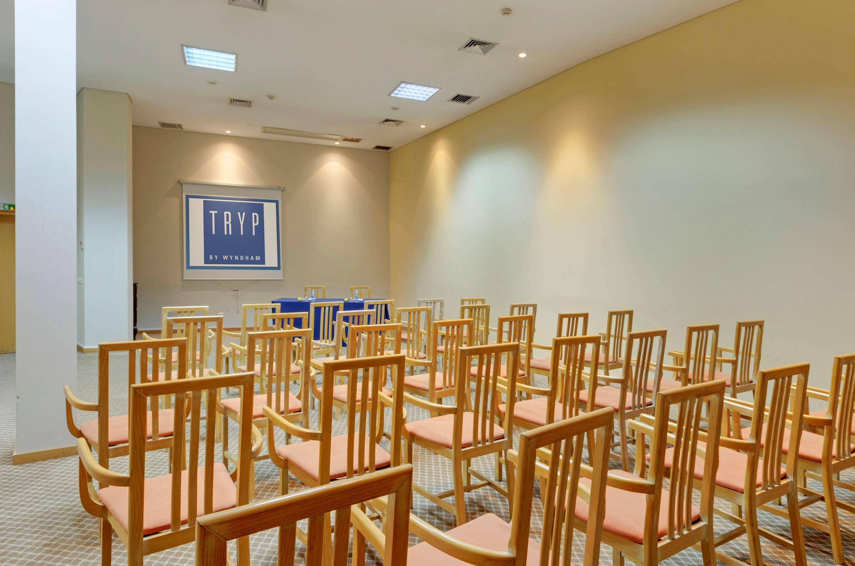 Tryp By Wyndham Porto Centro Hotel Extérieur photo